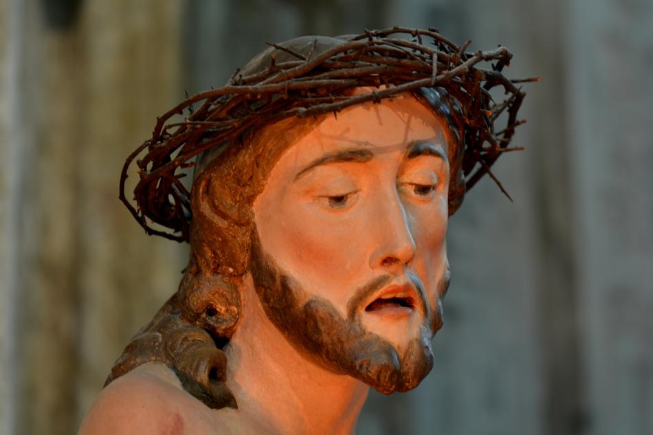 statue of Jesus