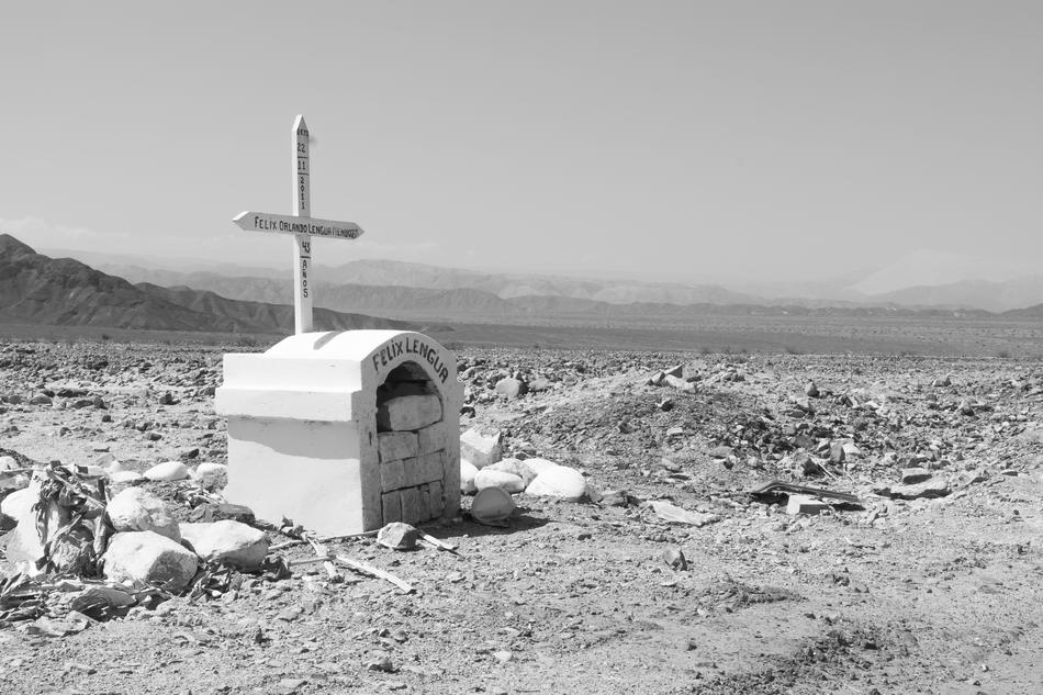 Cruz Death on Cemetery