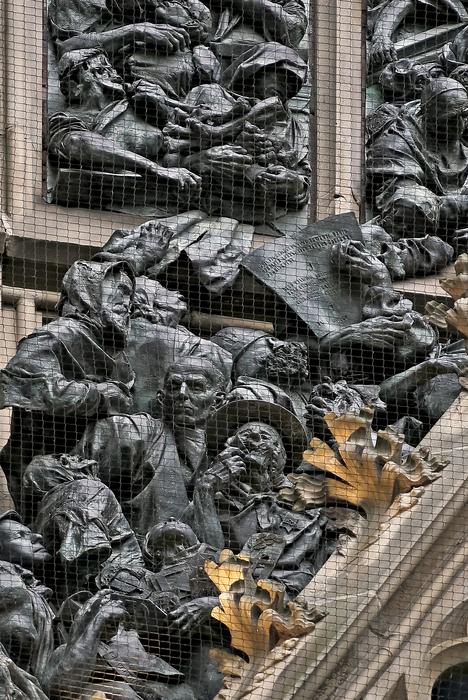 human figures, decoration on facade of church, germany, Kevelaer