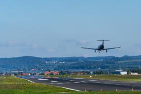 Landing airport