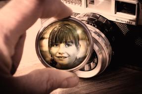 lens camera child face