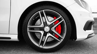 Mercedes Wheel grey red
