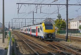 Belgian State Railways and yelloe train