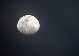 Moon white light