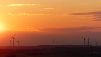 WindrÃ¤der Wind Power red orange
