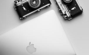 Lens and macbook