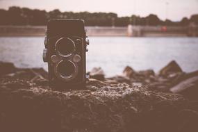 Camera retro and river