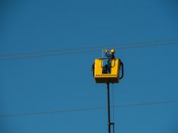 repair work of high voltage wires