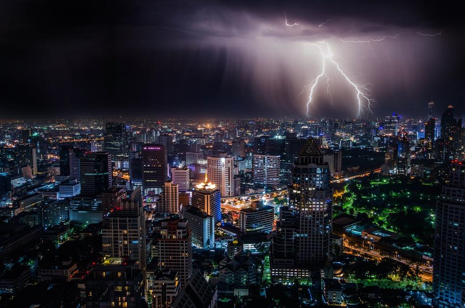 Lightning City splendid