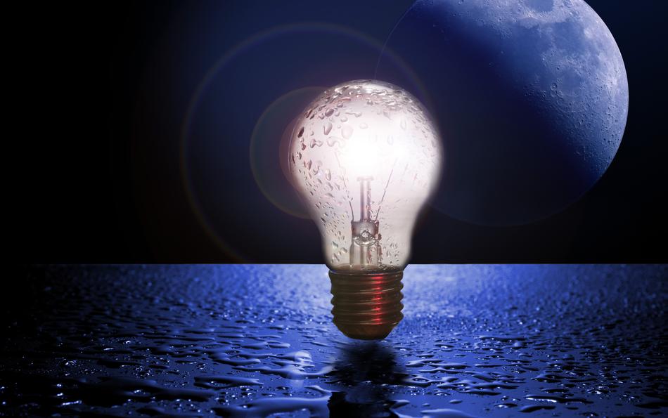 wet pear light energy at moon