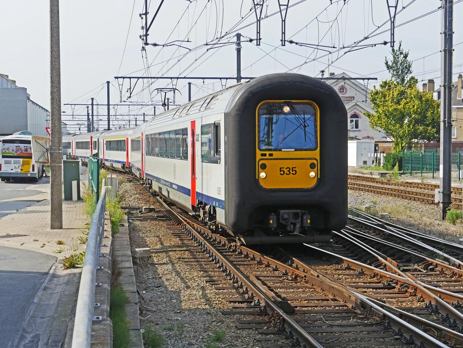 photo of a regional train in Belgium