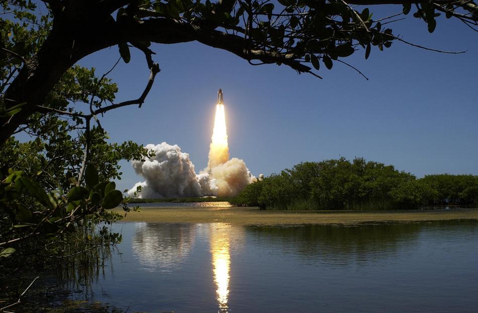 detachment of the nasa rocket from the ground