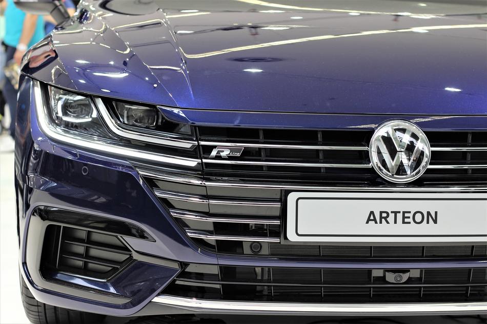 Car Volkswagen Arteon