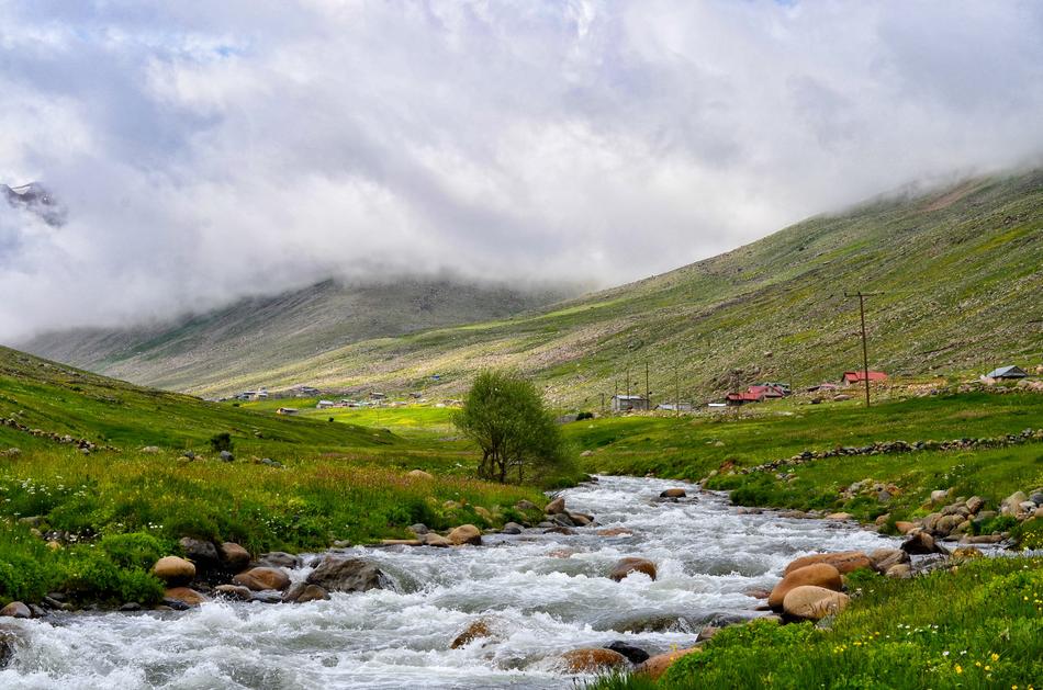 Eastern speed river