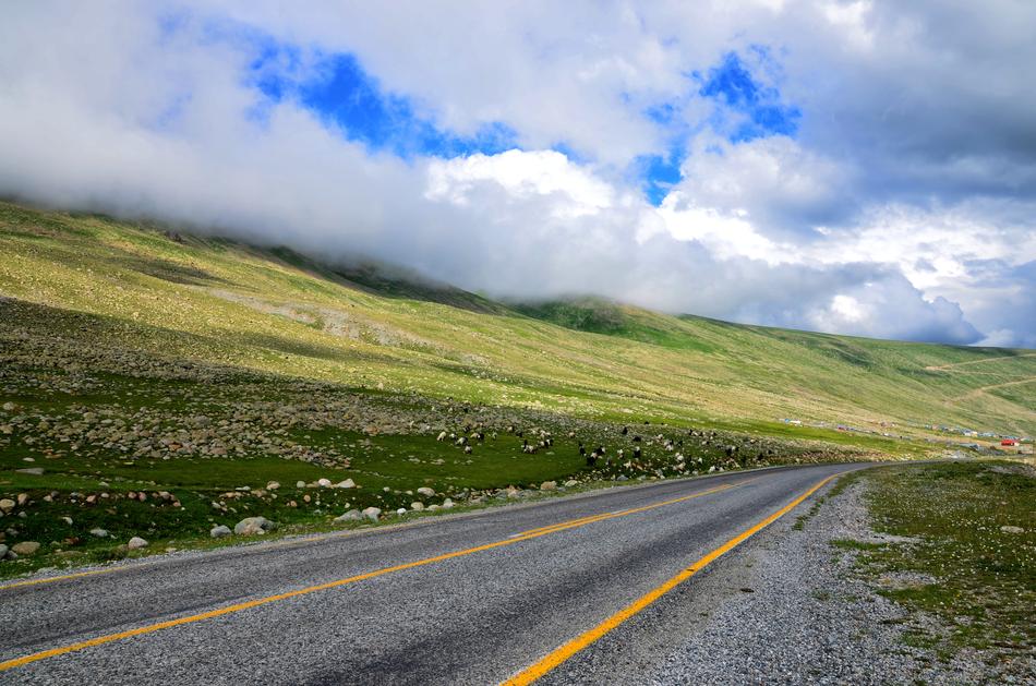 Eastern road