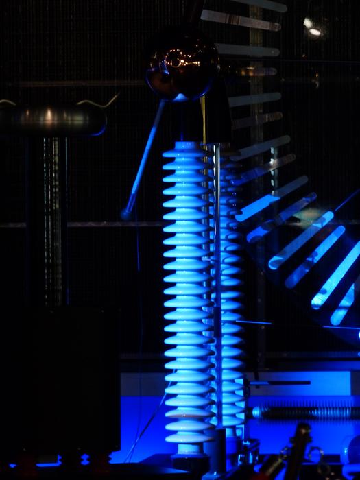 Close-up of the electricity insulator, in blue light