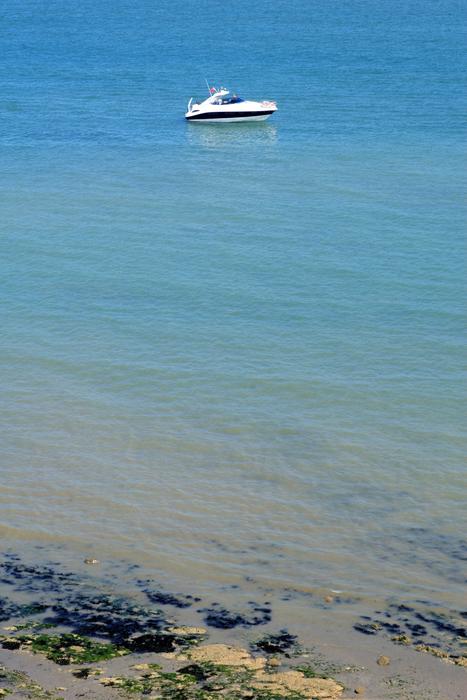 Blue sea and Boat Cruise