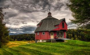 Round Barn Guesthouse