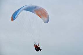 sailing paraglider