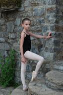 Ballerina Girl Pointe