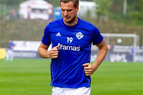 Marko Steep, Football player on field