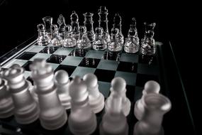 glass King Chess