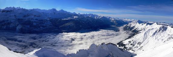 winter holidays in the alpine mountains