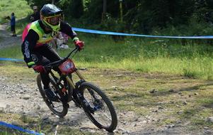 Mountain Bike Jump road
