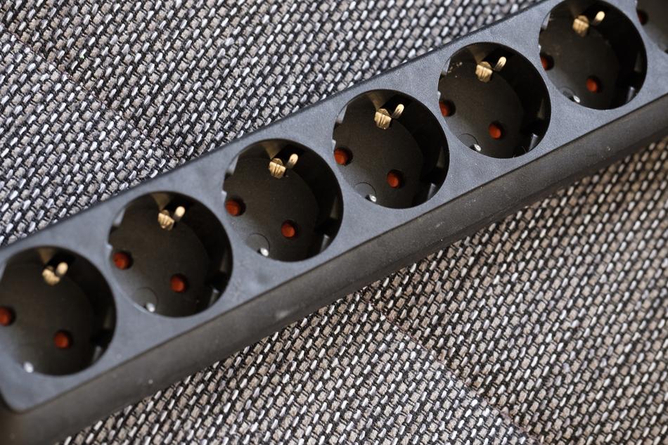 Socket Power Strip Multiple close-up