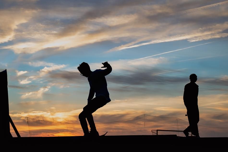 Skateboard Pipe boys