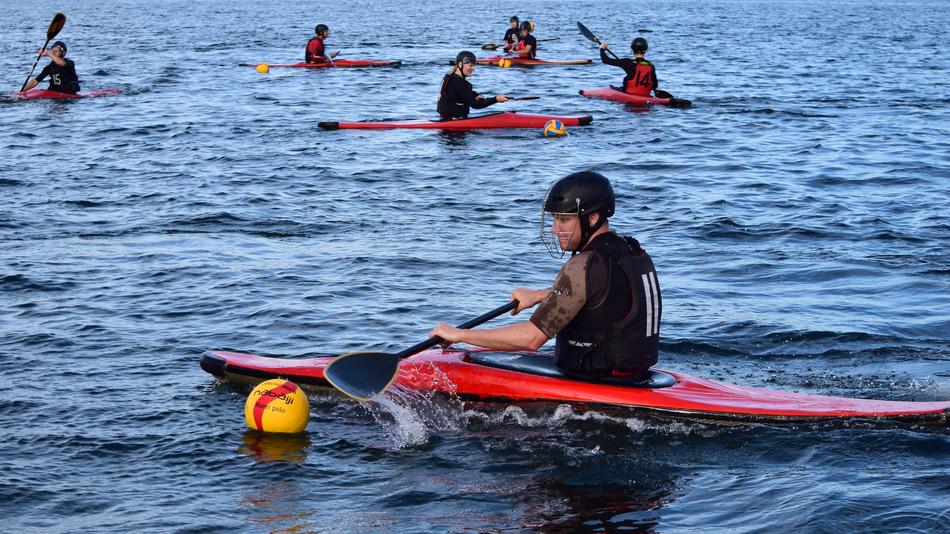 training of canoe polo