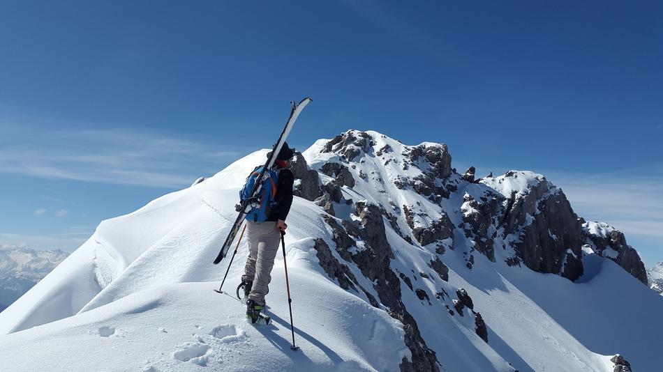 Skiiing Stone