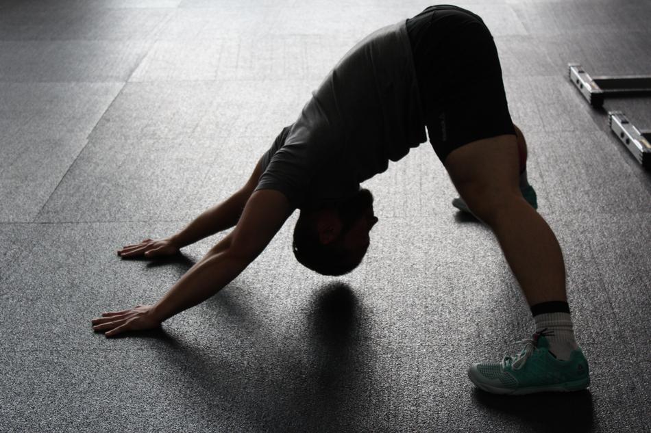 streching man