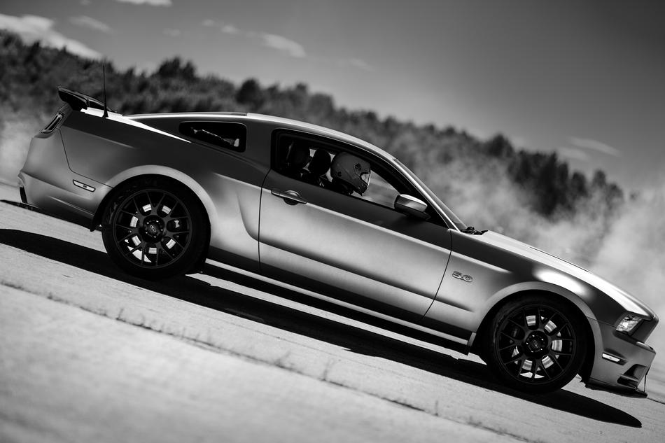 speed Ford Mustang