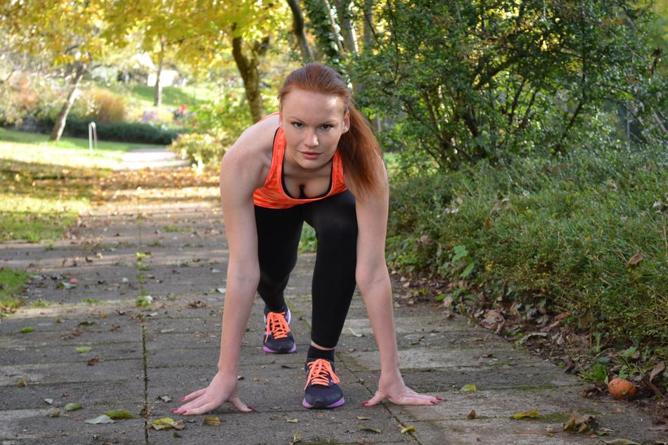 Sport Autumn girl