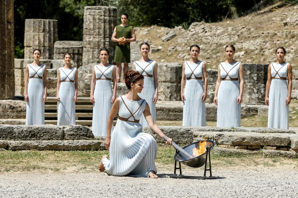 olympic women on ritual