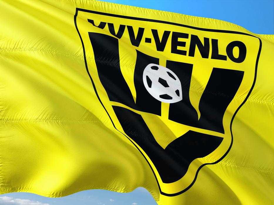 Football International Holland yellow flag