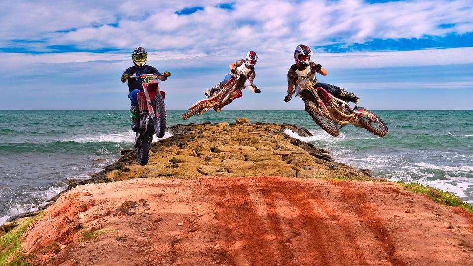 Motocross stone sea