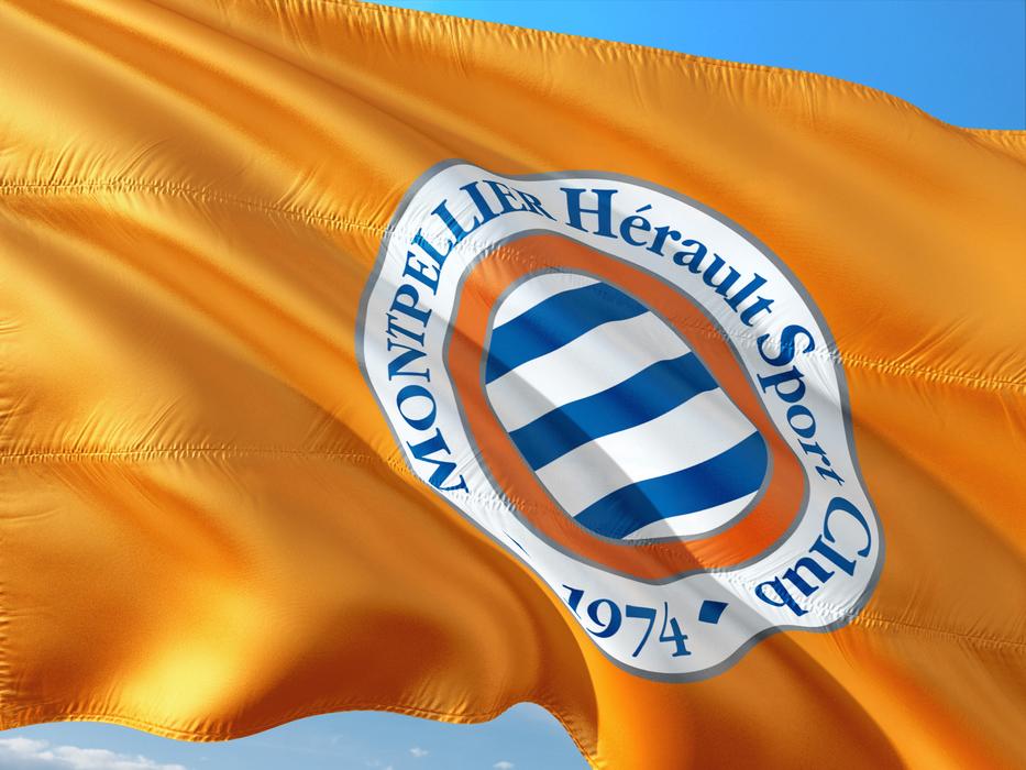 soccer orange flag, montpellier hsc
