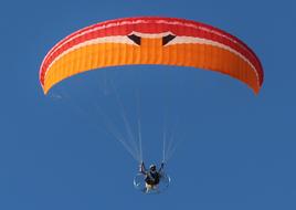 Motor Gliders Paraglider red