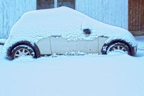 Snow Chaos car