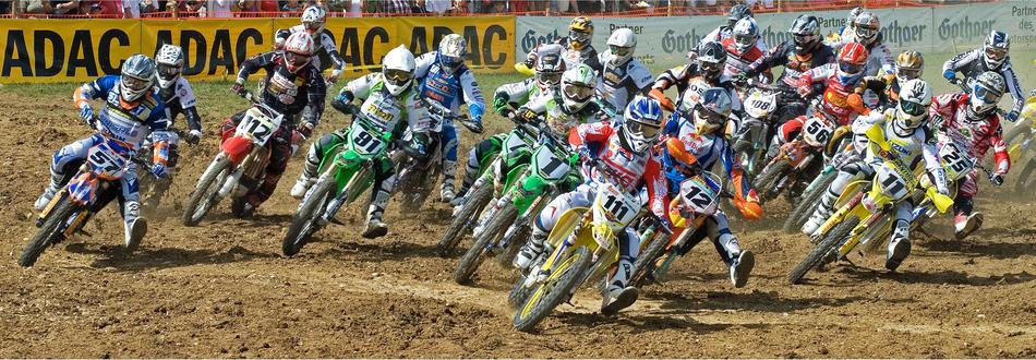 mass start in motocross