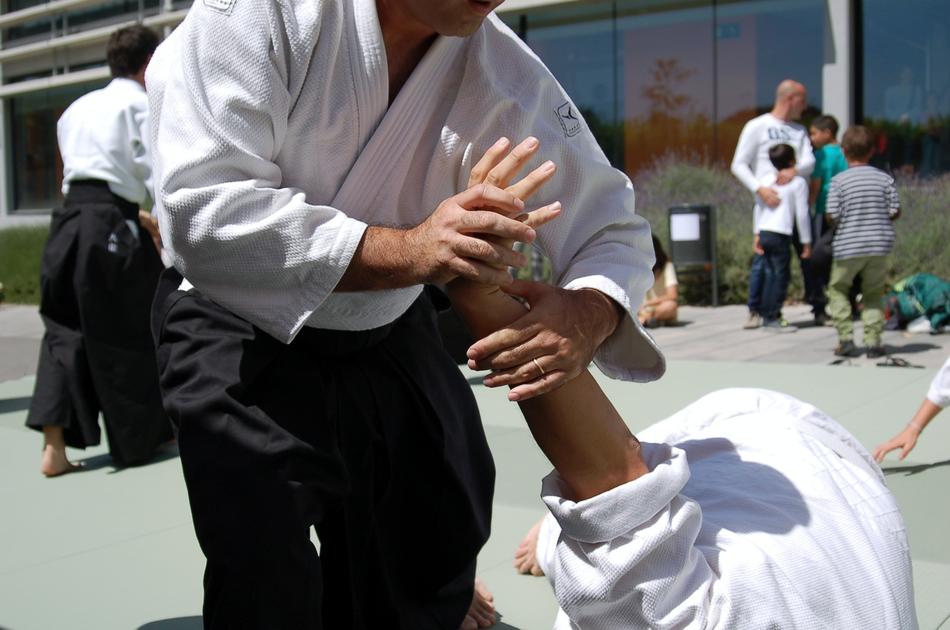 People, on the Aikido competition, outdoors