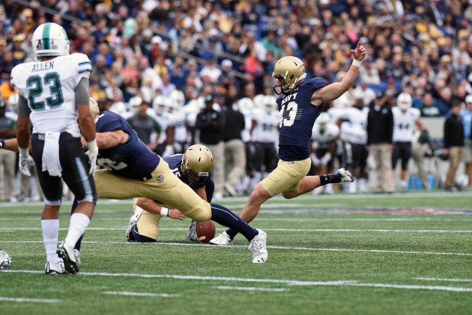 American Football, Kicker with ball