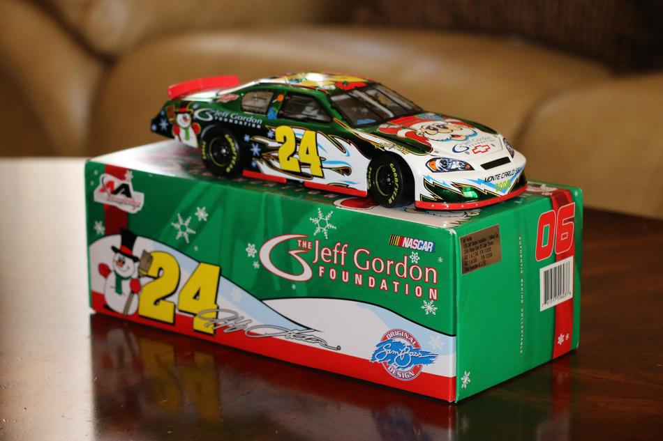 jeff gordon racing car model on box