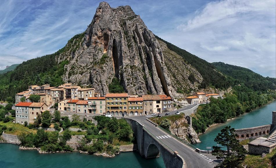 landscape of the buildings near the Rock