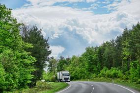 Nature Road car