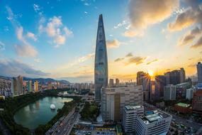 Lotte World Tower ib city at dusk, Republic of korea, Seoul