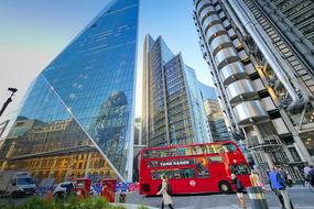 London red Bus city