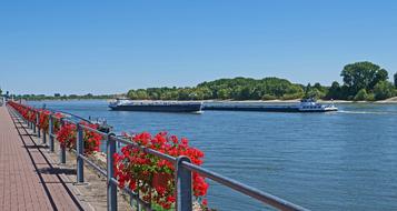 Niederrhein Rhine Promenade